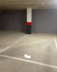 Lloguer Aparcament cotxe a Carrer de ferran casablancas 150. Parking grande en alquiler