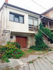 Pis a Carretera biáñez 4a. Se vende casa con jardín en karrantza