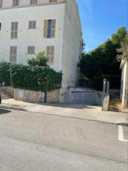 Autoparkplatz in Carrer illes balears 105. Plaza de garaje dentro de edificio de viviendas