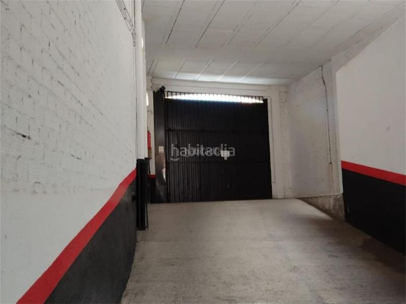 Foto af0a3984-eb82-4e34-914c-2379789b1e42. Location parking voiture dans calle de la comadre 33 dans Madrid