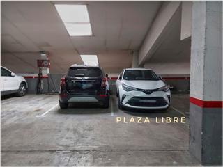 Lloguer Aparcament cotxe a Carrer de demòstenes 6. Medidas reales: 4,5m x 2,32m