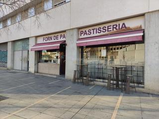 Local commercial à Vía trajana 28. Local en venta en zona en expansión