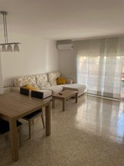 Alquiler Piso en Carrer alexandre gali, 38. Piso amueblado 3hab + 2wc + balcón