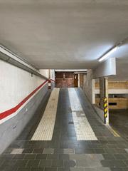 Rent Motorcycle parking in Carrer de buscarons 14. Plaza moto