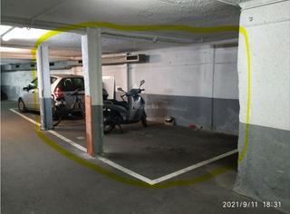 Lloguer Aparcament cotxe a Avinguda de sant ramon nonat 23. Parking para coche pequeño / microcoche/ motos.