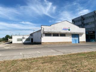 Fabrikhalle in Calle río tavizna 3. Nave industrial a pie de carretera n-iv