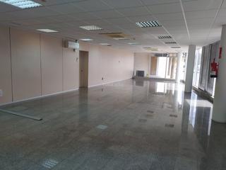 Miete Büro in Carrer sabaters 12. Oficina diáfana en polígono industrial.