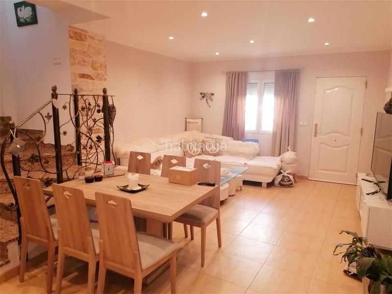 Foto 8e870c83-8d0e-4314-8c72-df0b956033a3. Reihenhaus in avenida de la constitución 28 in Catral