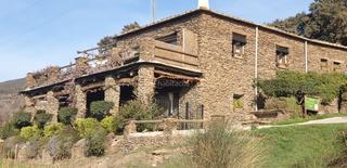 Casa a Lugar cortijo opazo 1. Casa/negocio ideal para amantes del jardínes