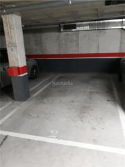Autoparkplatz in Calle pintora concha mori 13a. Roces / calle pintora concha mori