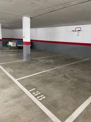 Car parking in Rambla del torrent d'en xandri 27. Plaza de parking