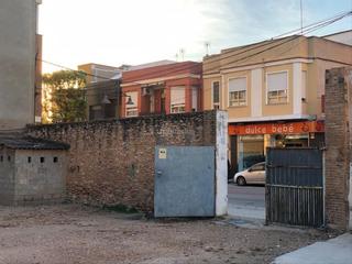 Terreny residencial a Carrer major 95. Solar céntrico edificable