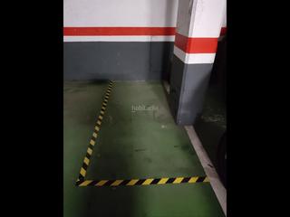 Lloguer Aparcament de moto a Carrer de la vesprada 28. Plaza parking moto grande