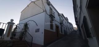 Maison à Calle rodrigo alonso 1. Excelente casa