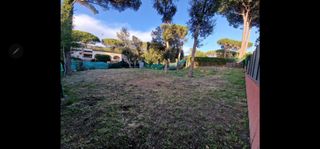 Alquiler Terreno residencial en Urbanització romanya de la selva, s/n. Se alquila parcela vallada de 1200m²