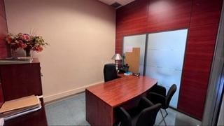 Rent Office space in Calle de juan miró 7. Despacho profesional en poblenou