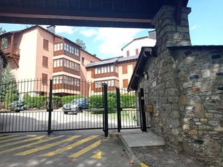 Location Appartement à Village 100. Impressionant terrasa