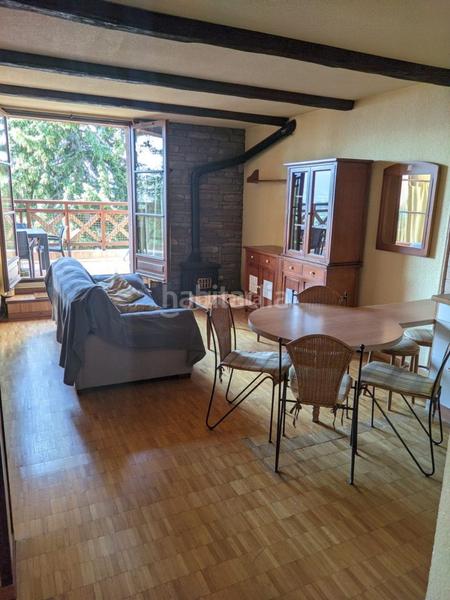 Foto bc78d2a2-7fcc-4a91-80c9-ea74d3a01f4c. Location appartement dans village 100 dans Enveitg