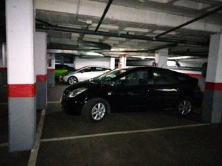 Miete Autoparkplatz in Calle del planeta 4. Plaza comodisima