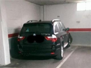 Location Parking voiture à Calle padre francisco suárez 2. Campo grande / calle padre francisco suárez
