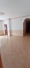 Maison jumelée à Calle barranco granada 48. En venta y alquiler