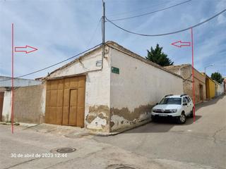Pis a Calle tres ojos 6. Villarejo de fuentes / calle santa ana vieja