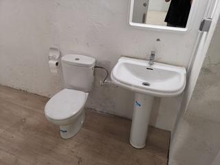 Rent Business premise in Avinguda de tarragona 87. Palau