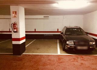 Rent Car parking in Carrer de les camèlies 28. Se alquila plaza parking en calle camelias 26