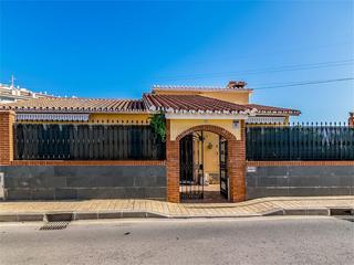 Casa a Calle antonio machado 12. La cala del moral / calle antonio machado
