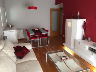Alquiler Piso en Carrer josep pla, 24. Piso amueblado con zona comunitaria y piscina ext.