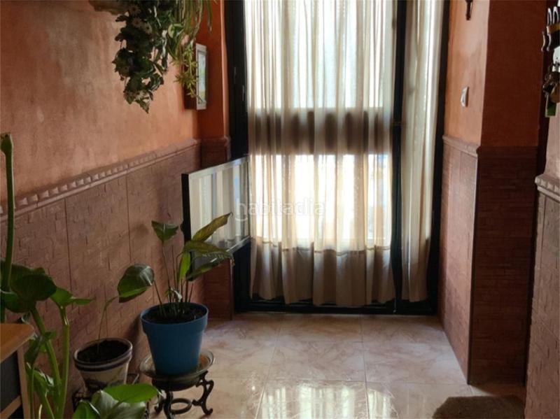 Foto 81b30779-f6ad-42c8-a615-ed7c07a8f1a4. Casa adossada a calle de giralda 8 a Torredonjimeno