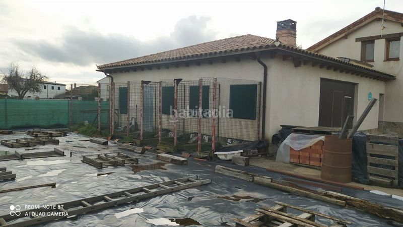 Foto 201fa44a-e997-42e2-9747-4e5d187f09cd. Casa en calle de la alegria 50 casa rustica en Renedo de la Vega