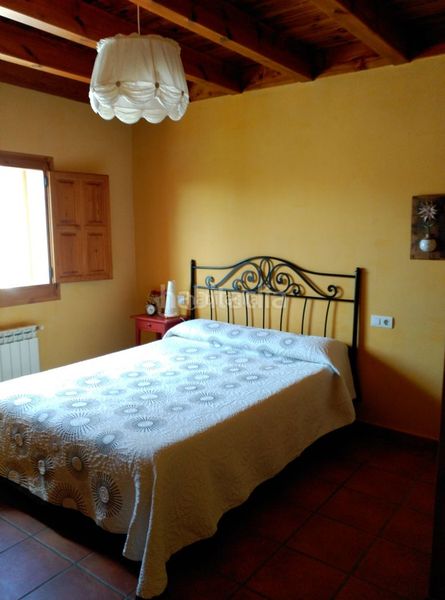 Foto a502d3cf-f79d-47b1-a944-8f11b2966681. Casa en calle de la alegria 50 casa rustica en Renedo de la Vega