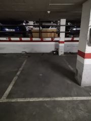 Alquiler Parking coche en Calle magallanes, 45. Se alquila plaza de parking en santa rosa