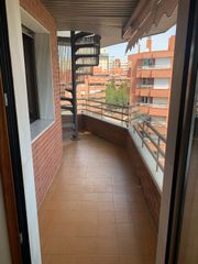Alquiler Piso en Carrer marques de montoliu, 4. Ático de 141m2 en marqués de montoliu