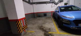 Lloguer Aparcament cotxe a Avinguda meridiana 95. Buen precio y buena plaza