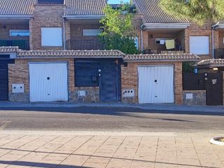 Lloguer Xalet a Calle miraflores 27. Alquiler moderno chalet en c miraflores seseña nuevo