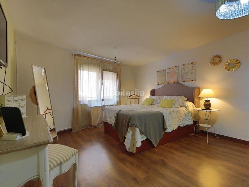 Foto 45a1e0d5-63e9-484e-9d7b-91323e57fd90. Casa a calle rollo 1 a Simancas