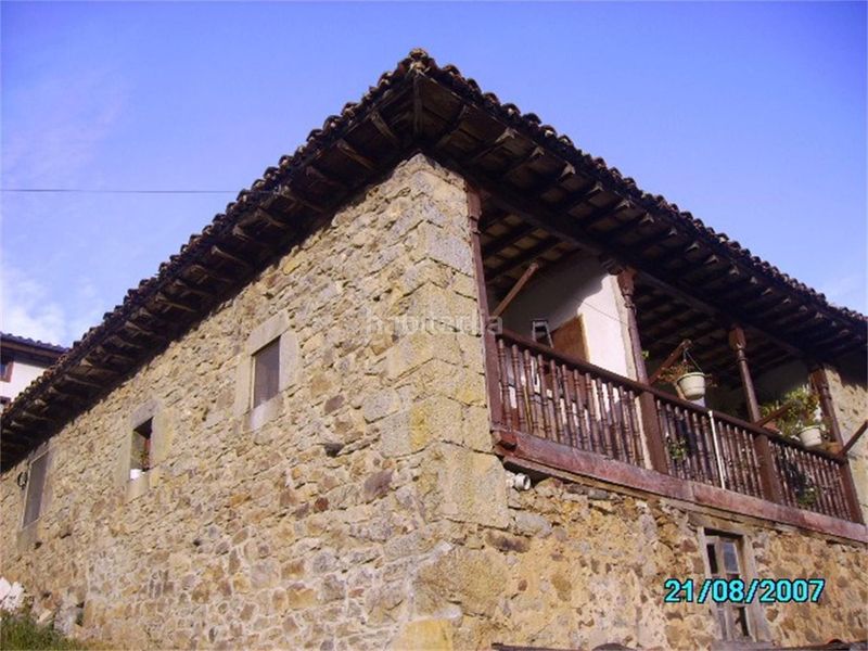 Foto 73e379f3-9980-40a4-a435-6f418bdd3cc2. Casa a barrio cosgaya 29 a Camaleño