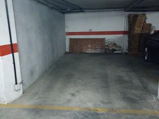 Aparcament cotxe a Avenida mariana pineda 35. Guadix / avenida mariana pineda