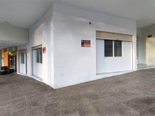 Rent Office space in Calle hoya de la mora 10. Camino de los neveros - serrallo / calle hoya de l
