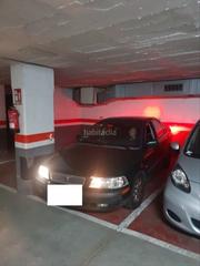 Rent Car parking in Avinguda meridiana 242. Parking navas metro