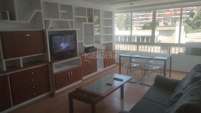 Alquiler Piso en Avenida manuel gorria, 38. Totalmente reformado cercano universidad ejido (Málaga, Málaga)