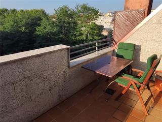 Piso en venta en pontevedra, zona fernández labred