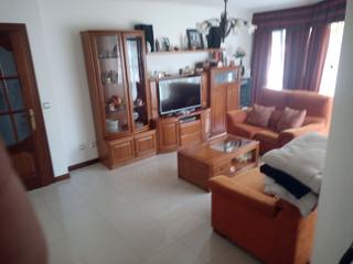 Maison à Rúa ramón valle inclán 1. Piso en cariño cerca de la playa 500 m y puerto pesquero todos l