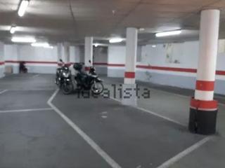 Lloguer Aparcament cotxe a Carrer de balmes 18. Alquiler moto centro
