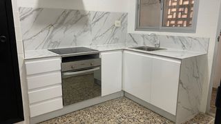 Lloguer Pis en Avenida germanies, 52. Casa-piso a nivel de calle
