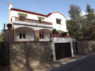 Casa a Carrer de les salines 11. Maçanet de cabrenys / carretera les salines