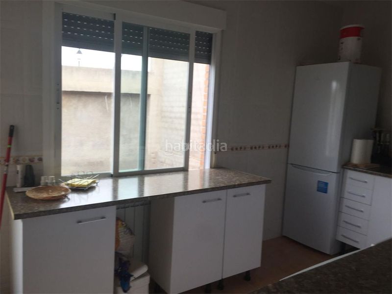Foto 9c36d12c-7159-4ad1-9921-1797a5f8d5c4. Reihenhaus in calle carretera 2 in Navalucillos (Los)