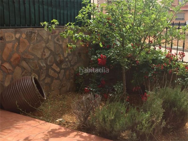 Foto bc1dad5b-8389-4482-8e78-d2123541391a. Reihenhaus in calle carretera 2 in Navalucillos (Los)